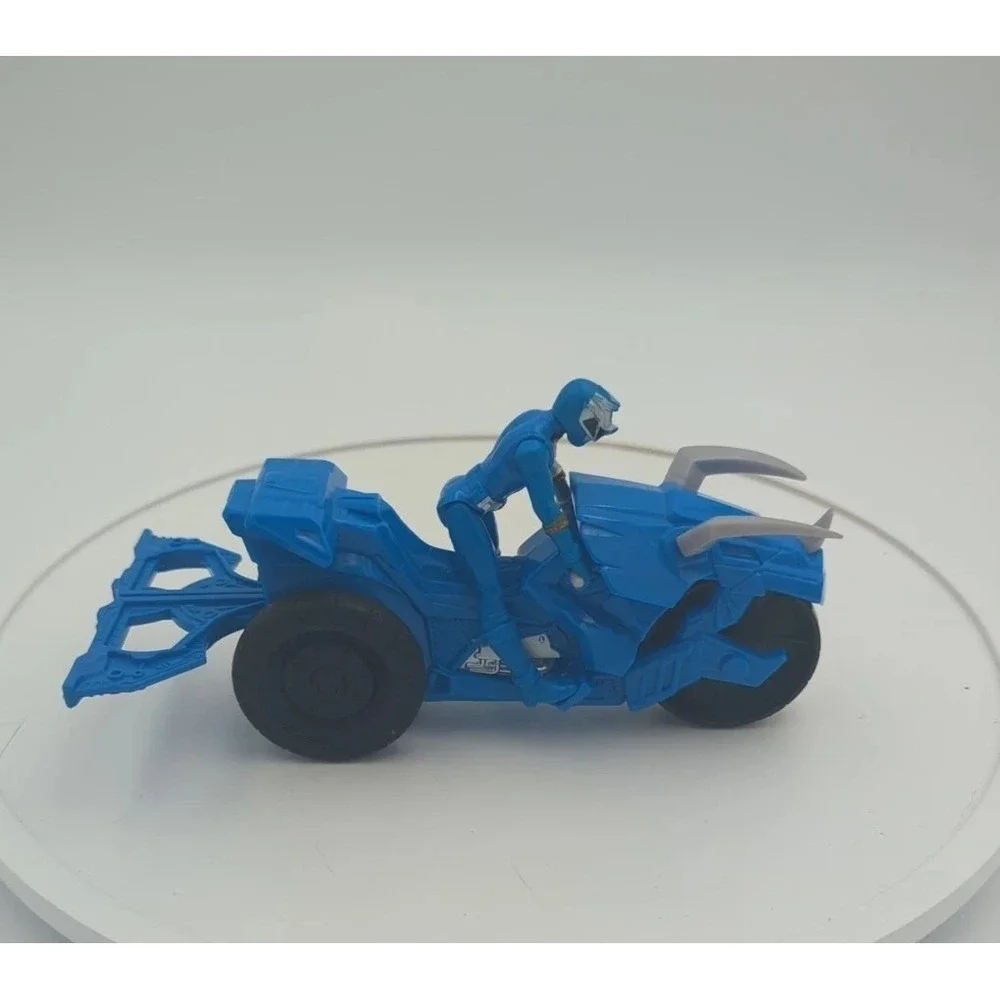 Power Rangers Dino Fury Rip N Go Tricera Battle Rider‎ – Used